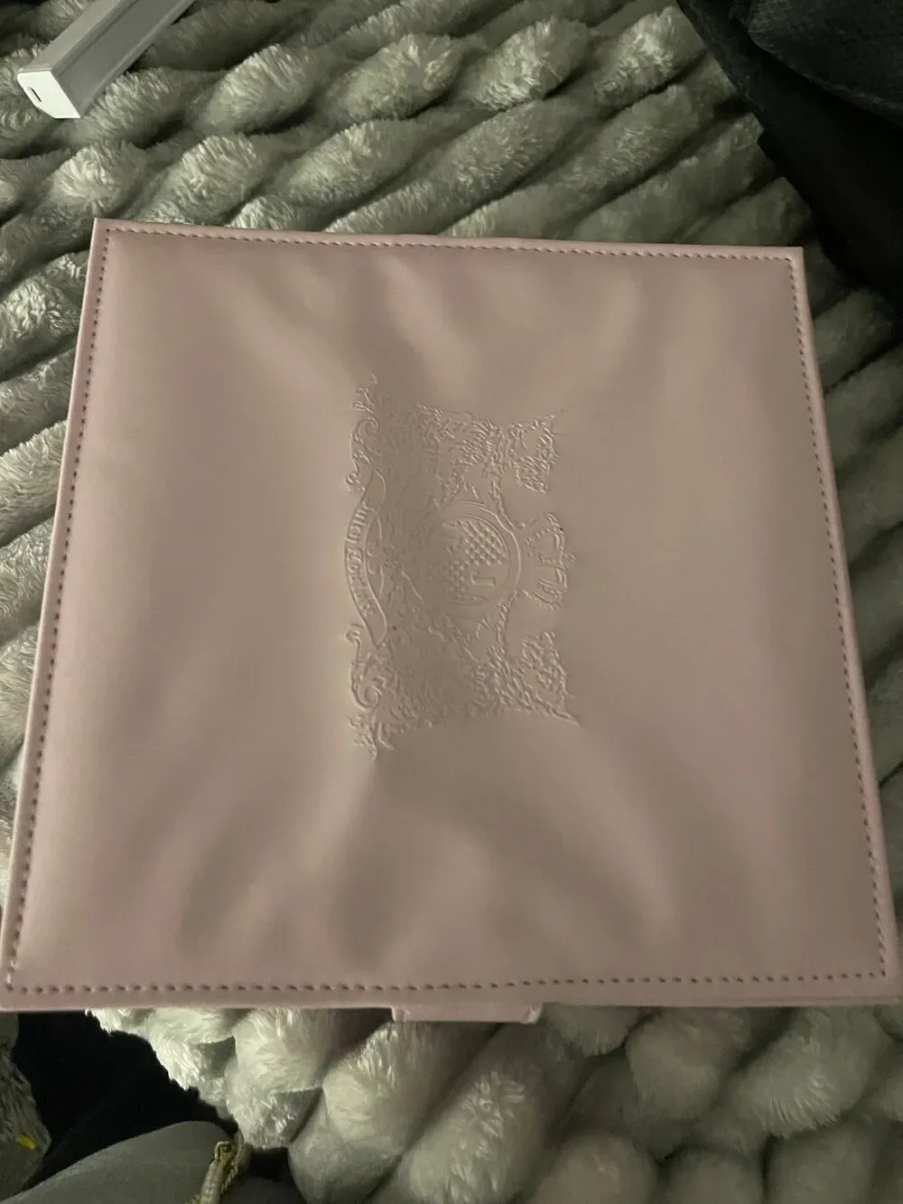 Og vintage juicy couture Limited Edition Pink jewelry/makeup box